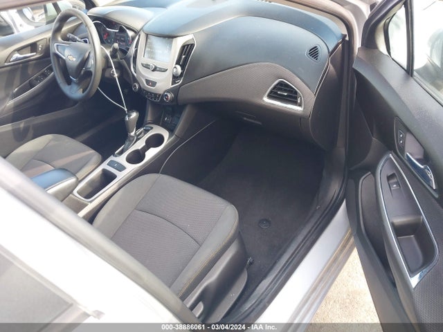 Chevrolet Cruze Ls Auto 2017 1G1BC5SMXH7129419 Image 5