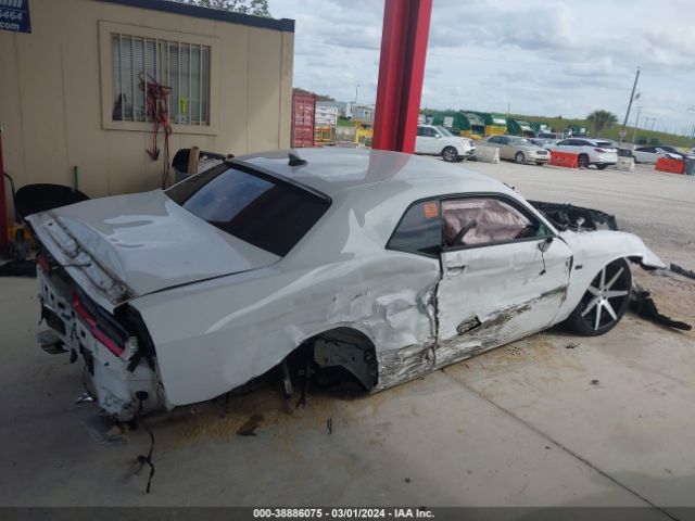 2C3CDZBT6GH316672 Dodge Challenger R/t Plus
