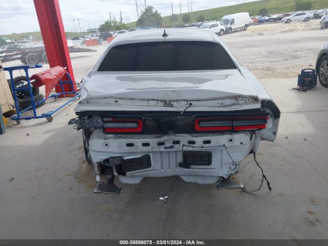 2C3CDZBT6GH316672 Dodge Challenger R/t Plus
