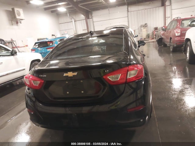 Chevrolet Cruze Lt Auto 2017 1G1BE5SM5H7244648 Image 17