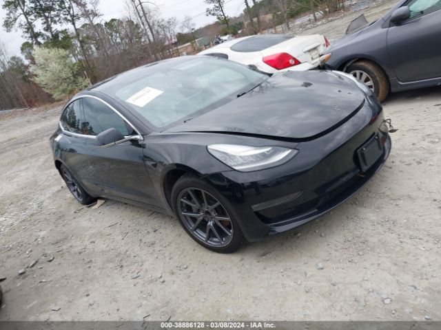 38886128 :رقم المزاد ، 5YJ3E1EA1JF155178 vin ، 2018 Tesla Model 3 Long Range/mid Range مزاد بيع