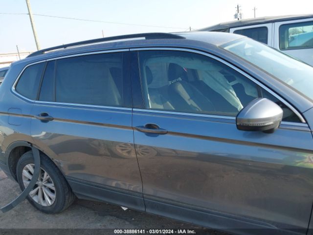 3VV2B7AX2KM051332 Volkswagen Tiguan 2.0t Se/2.0t Sel/2.0t Sel R-line/2.0t Sel R-line Black