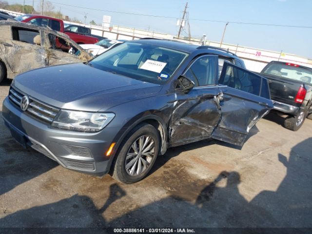 3VV2B7AX2KM051332 Volkswagen Tiguan 2.0t Se/2.0t Sel/2.0t Sel R-line/2.0t Sel R-line Black