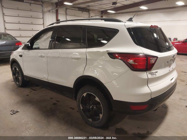 Ford ESCAPE SE 2019 1FMCU9GD9KUB09868 Image 3