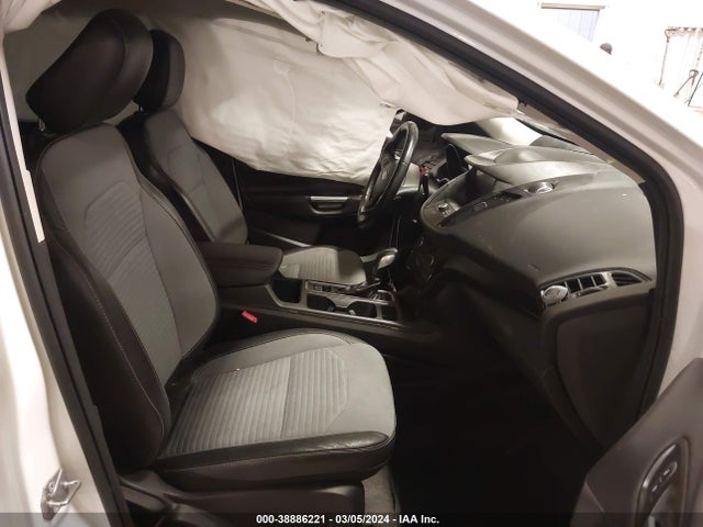 Ford ESCAPE SE 2019 1FMCU9GD9KUB09868 Image 5