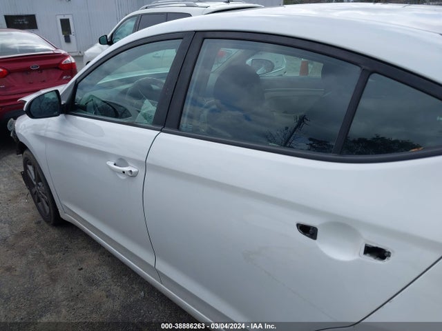 Hyundai Elantra Value Edition 2017 5NPD84LF9HH165061 Image 14