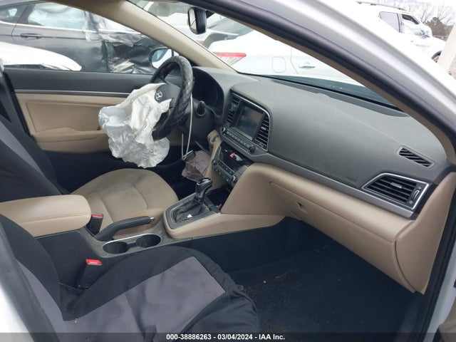 Hyundai Elantra Value Edition 2017 5NPD84LF9HH165061 Image 5