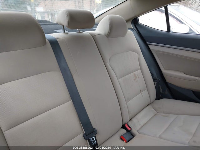 Hyundai Elantra Value Edition 2017 5NPD84LF9HH165061 Image 8