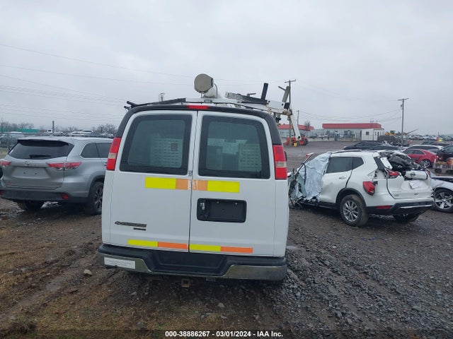 Chevrolet Express 2500 Work Van 2014 1GCWGFCA9E1914858 Image 15