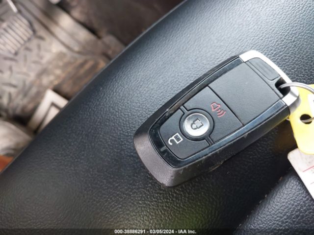 2FMPK4J9XKBB17370 Ford EDGE SEL