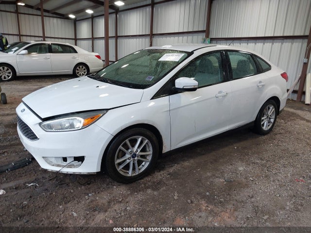 Ford FOCUS SE 2017 1FADP3F25HL259722 Image 2