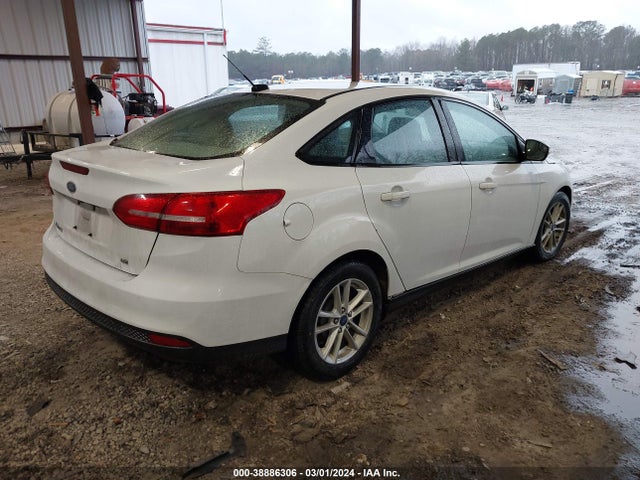 Ford FOCUS SE 2017 1FADP3F25HL259722 Image 4