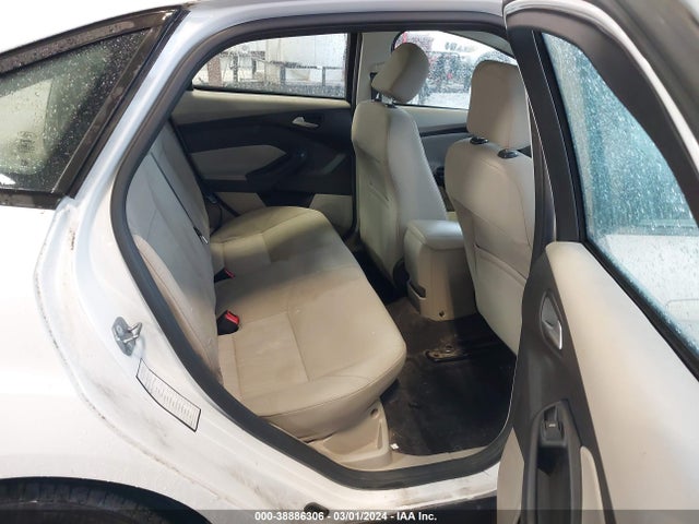 Ford FOCUS SE 2017 1FADP3F25HL259722 Image 8