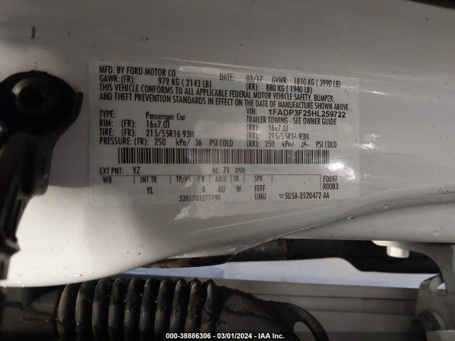 Ford FOCUS SE 2017 1FADP3F25HL259722 Image 9