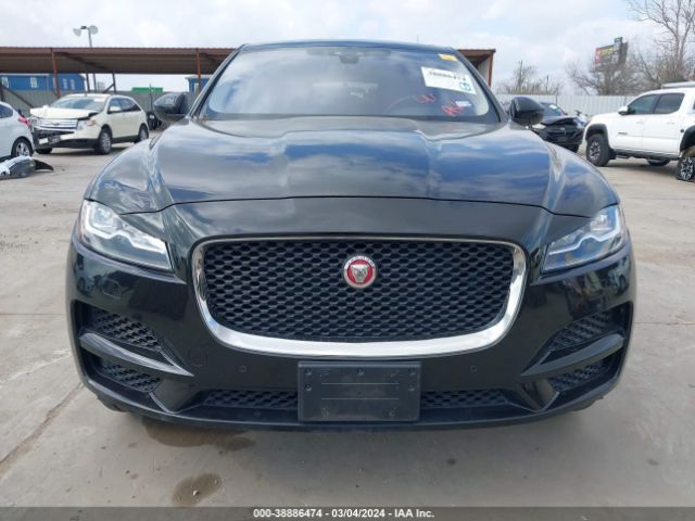 SADCK2BN6HA088137 Jaguar F-pace 20d Prestige