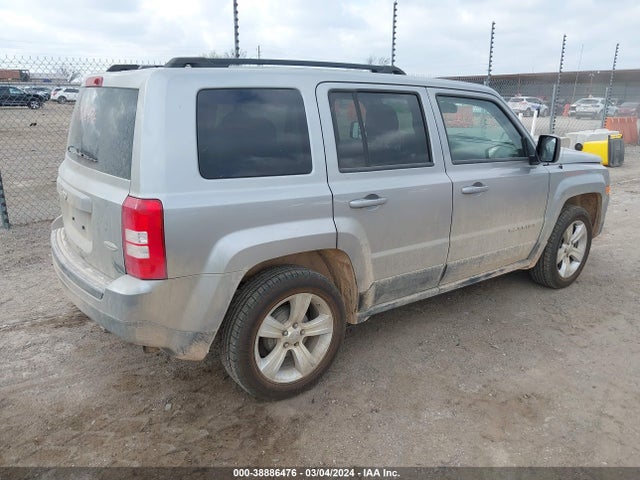 Jeep Patriot Latitude 2014 1C4NJPFB7ED889853 Image 4