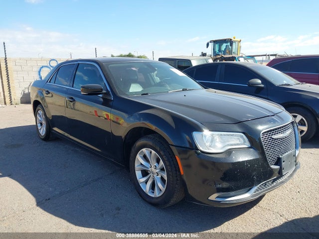 Chrysler 300 Limited 2015 2C3CCAAG8FH820387 Image 1
