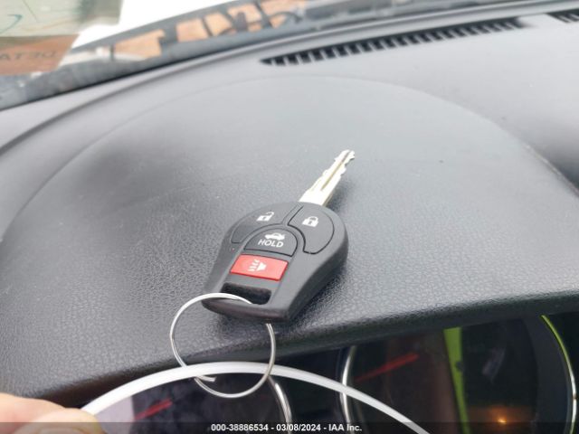 3N1CN7APXHK427082 Nissan Versa 1.6 Sv