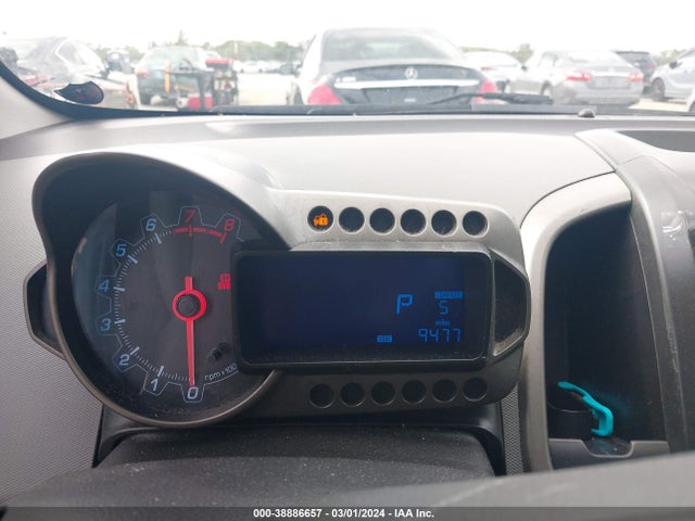 Chevrolet Sonic Lt Auto 2014 1G1JC5SH1E4184787 Image 7