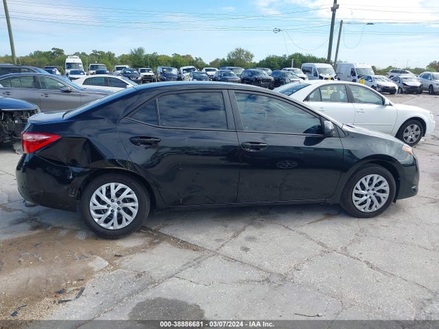 Toyota COROLLA LE 2017 5YFBURHE4HP643289 Image 13