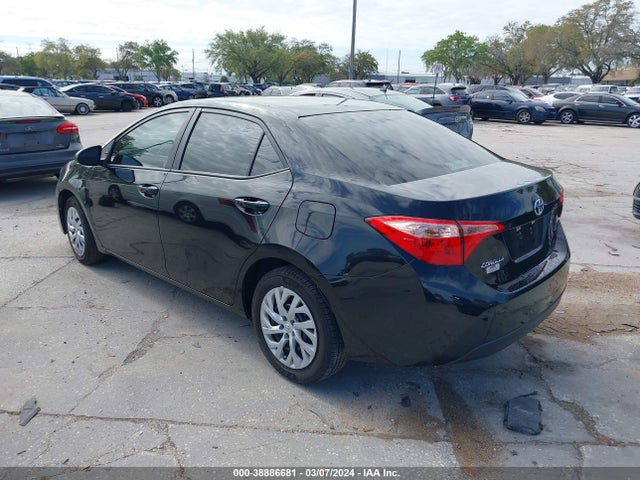 Toyota COROLLA LE 2017 5YFBURHE4HP643289 Image 3