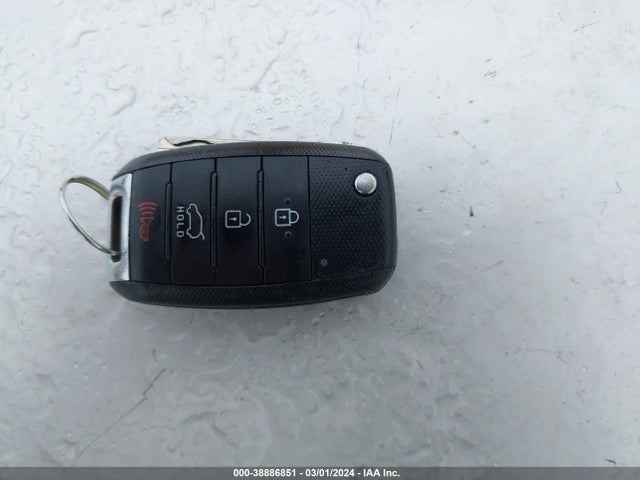 KNDPBCAC0G7868360 KIA Sportage Lx