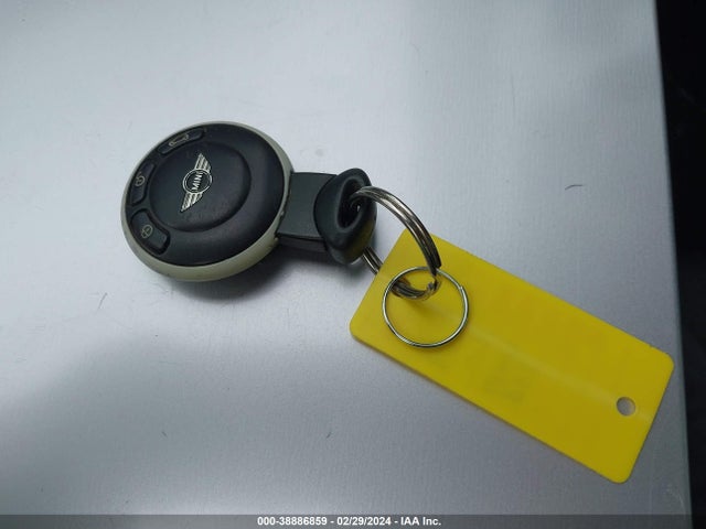 2008 MINI COOPER S WMWMF73518TV34714 Photo 10