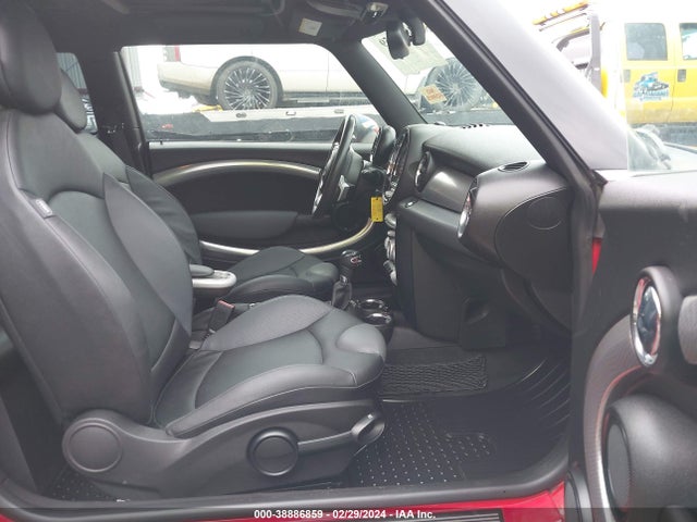 2008 MINI COOPER S WMWMF73518TV34714 Photo 4