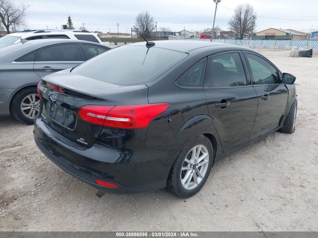 Ford FOCUS SE 2015 1FADP3F22FL247492 Image 4
