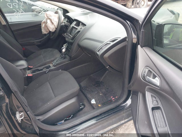 Ford FOCUS SE 2015 1FADP3F22FL247492 Image 5
