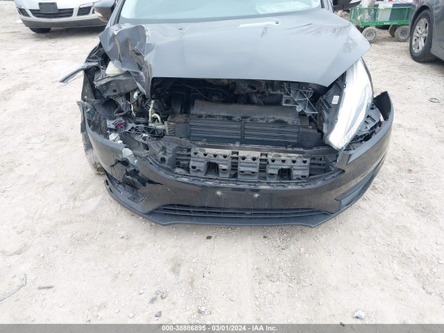Ford FOCUS SE 2015 1FADP3F22FL247492 Image 6