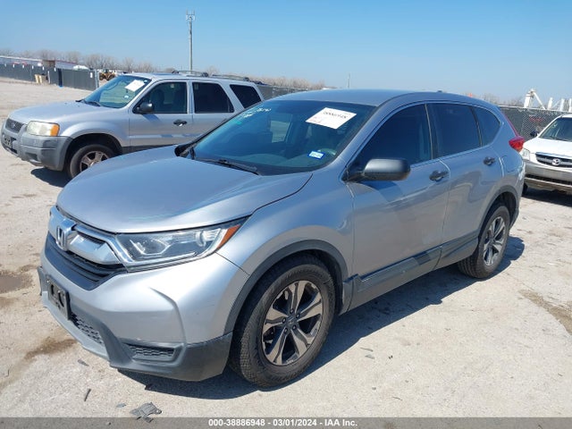 Honda CR-V LX 2018 2HKRW5H31JH420355 Image 2