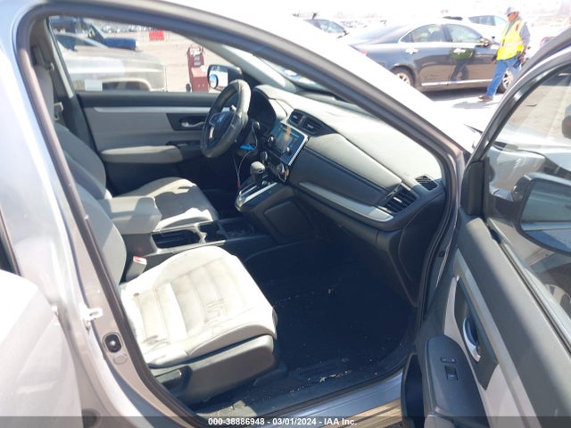 Honda CR-V LX 2018 2HKRW5H31JH420355 Image 5