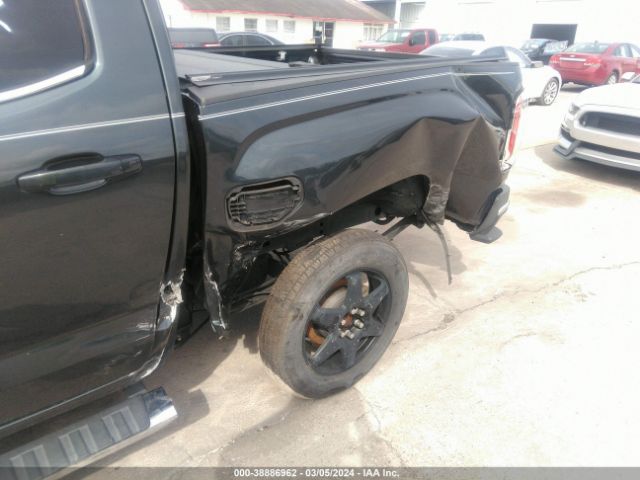1GTG5CEAXJ1174690 GMC CANYON SLE