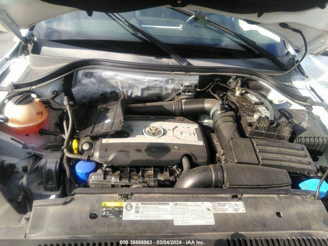 WVGAV7AX7GW599122 Volkswagen TIGUAN S