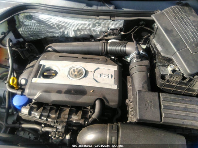 WVGAV7AX7GW599122 Volkswagen TIGUAN S