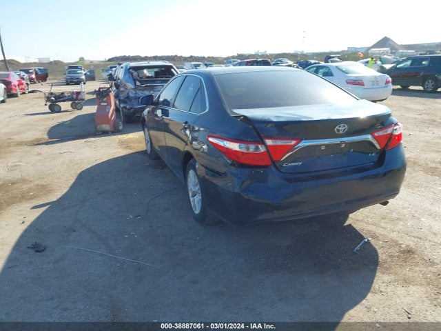 Toyota CAMRY LE 2016 4T4BF1FK0GR550194 Image 3