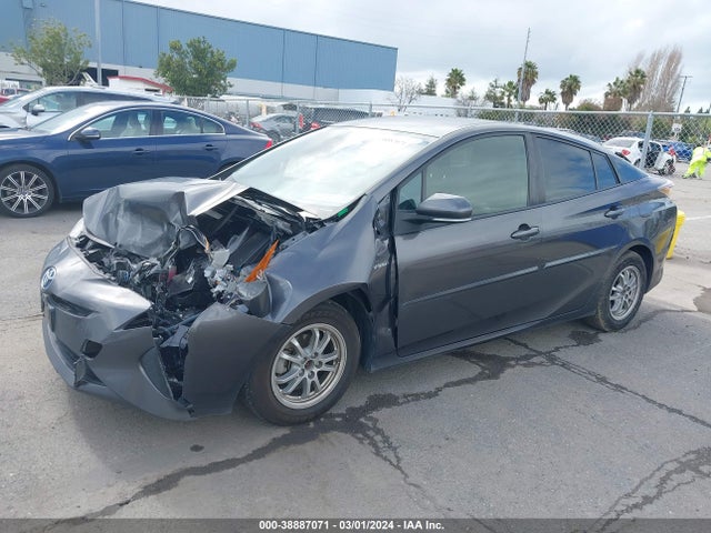 Toyota Prius Two 2016 JTDKBRFU0G3517180 Image 2