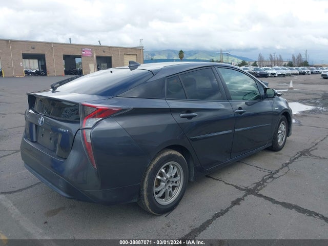 Toyota Prius Two 2016 JTDKBRFU0G3517180 Image 4