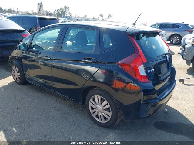 Honda FIT LX 2016 3HGGK5H54GM701039 Image 3