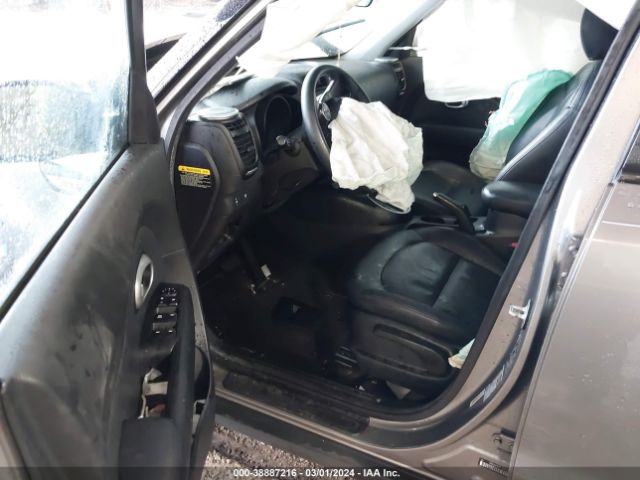 KNDJN2A26F7162121 KIA Soul