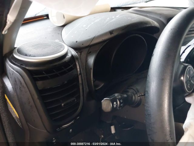 KNDJN2A26F7162121 KIA Soul