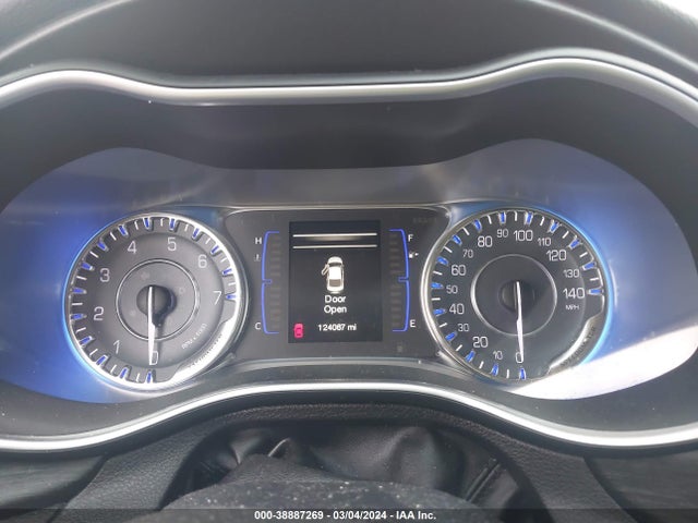 1C3CCCAB4FN718740 Chrysler 200 Limited