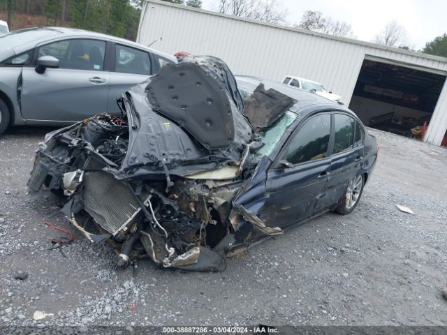 WBA8E1G53HNU13196 BMW 320i