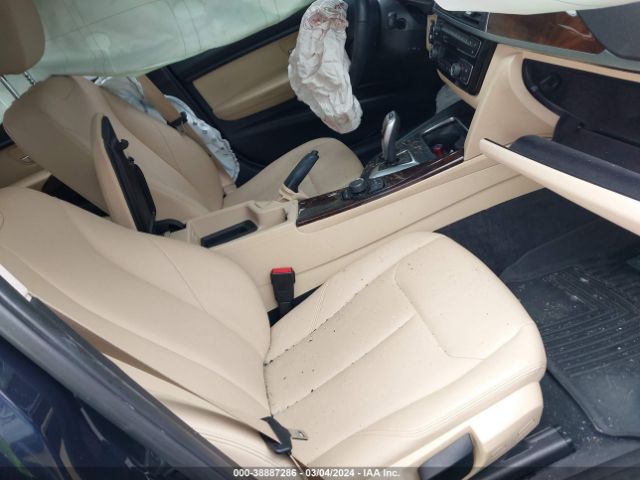 WBA8E1G53HNU13196 BMW 320i