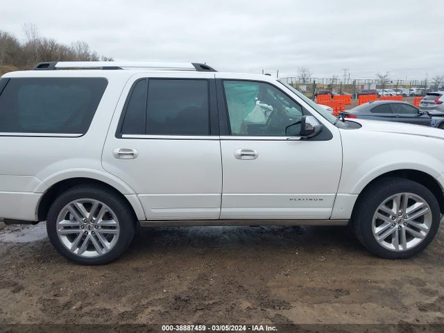 Ford Expedition Platinum 2017 1FMJU1LT3HEA80750 Image 13