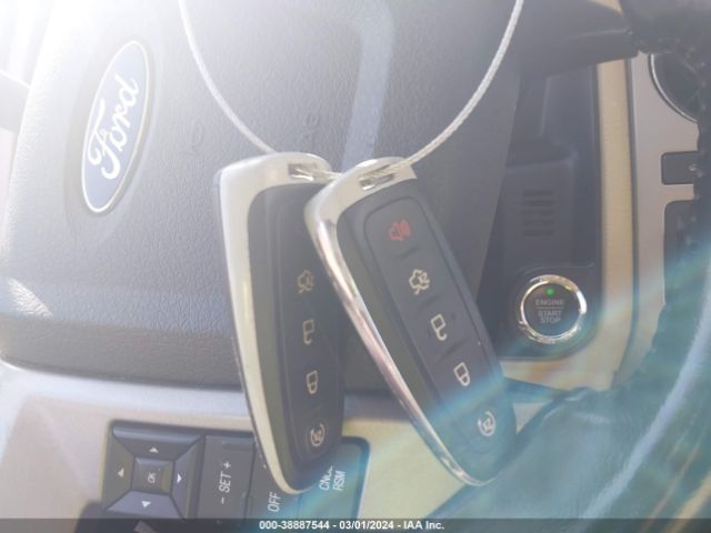 1FMJK2AT8HEA27525 Ford Expedition El Limited