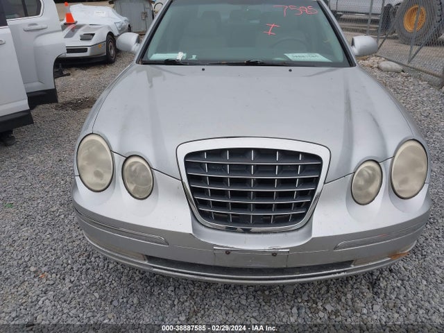 2004 KIA AMANTI VIN: KNALD124145040536
