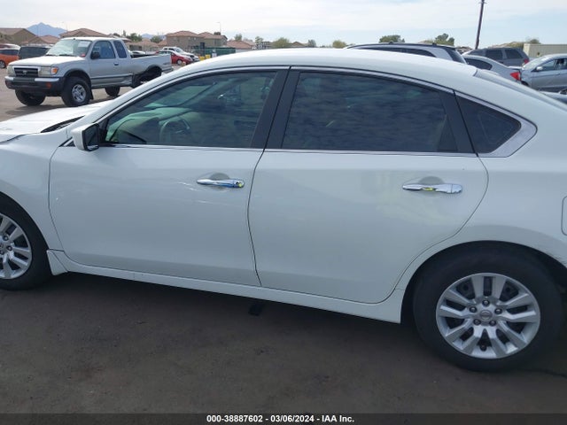 Nissan Altima 2.5 S 2016 1N4AL3AP5GN348887 Image 15