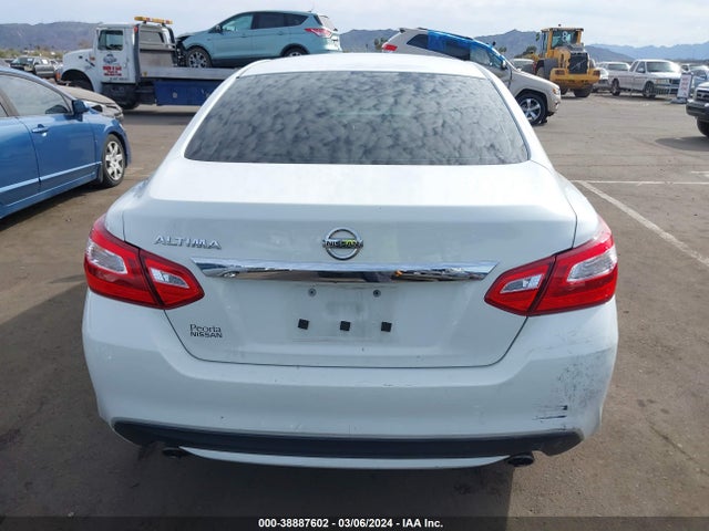 Nissan Altima 2.5 S 2016 1N4AL3AP5GN348887 Image 17